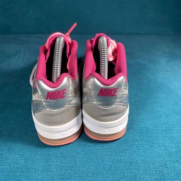 Size 6.5 - Women’s Nike Air Max fusion shoes - Picture 2 of 8